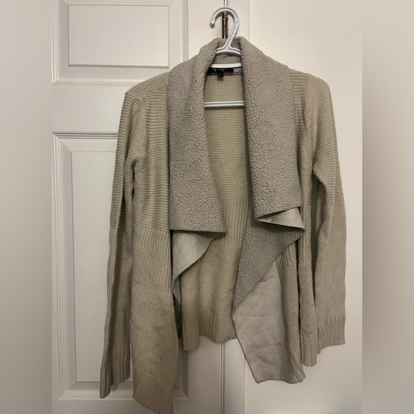 (SOLD!) LILY MORGAN Cream Cardigan - Picture 1 of 2